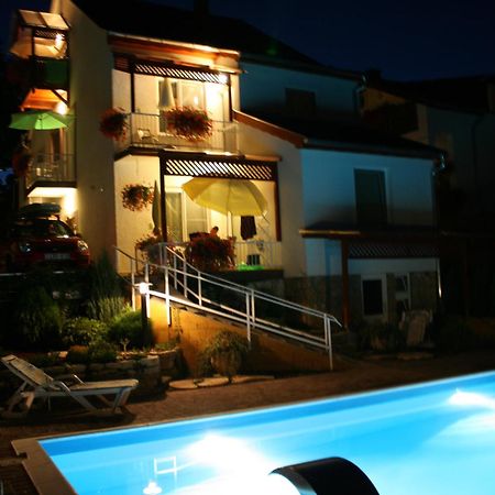 Apart Hevizi Haz Dış mekan fotoğraf